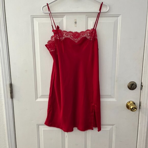 Victoria's Secret Angels Woman's Red Satin/Lace Robe/Nighty Set Sz Med - Picture 8 of 11